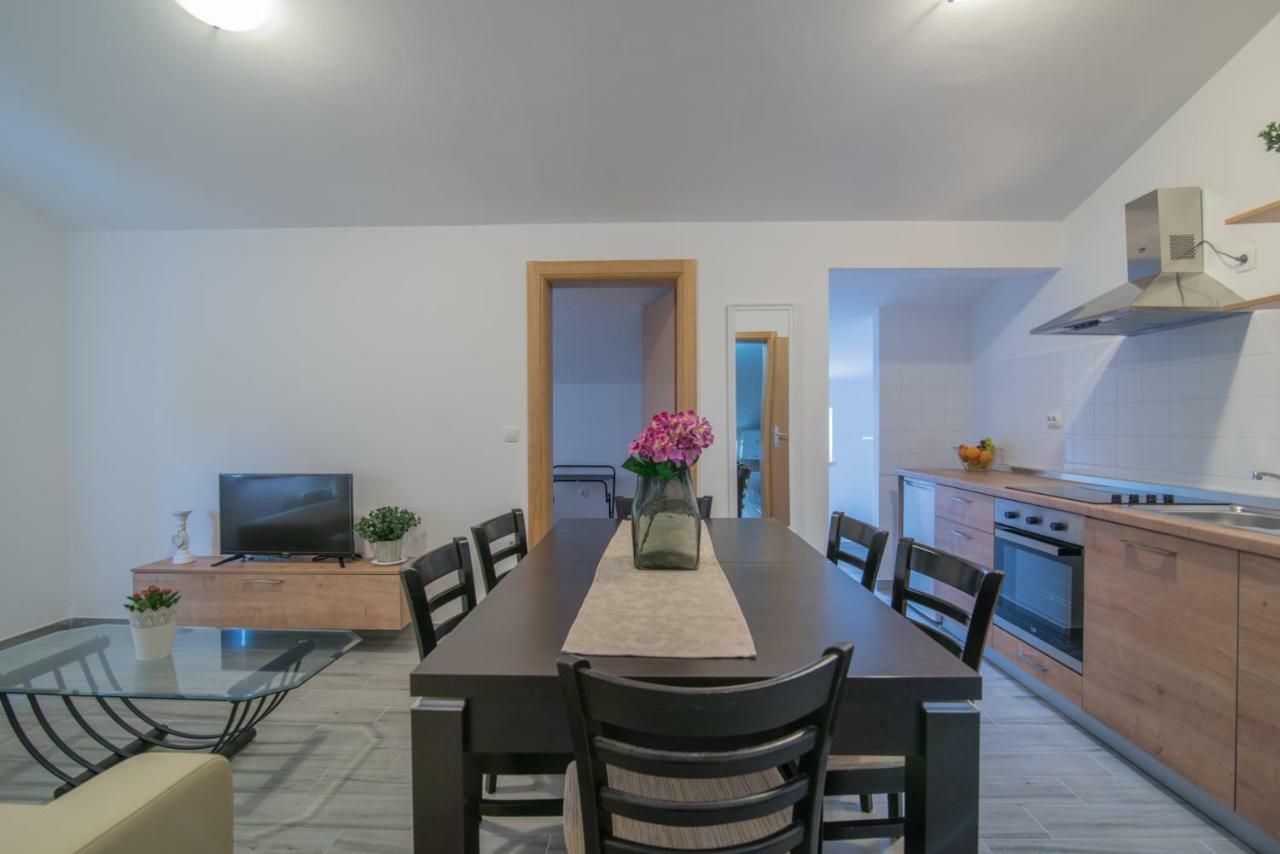 Middle Istra Apartment Pazin Exterior photo