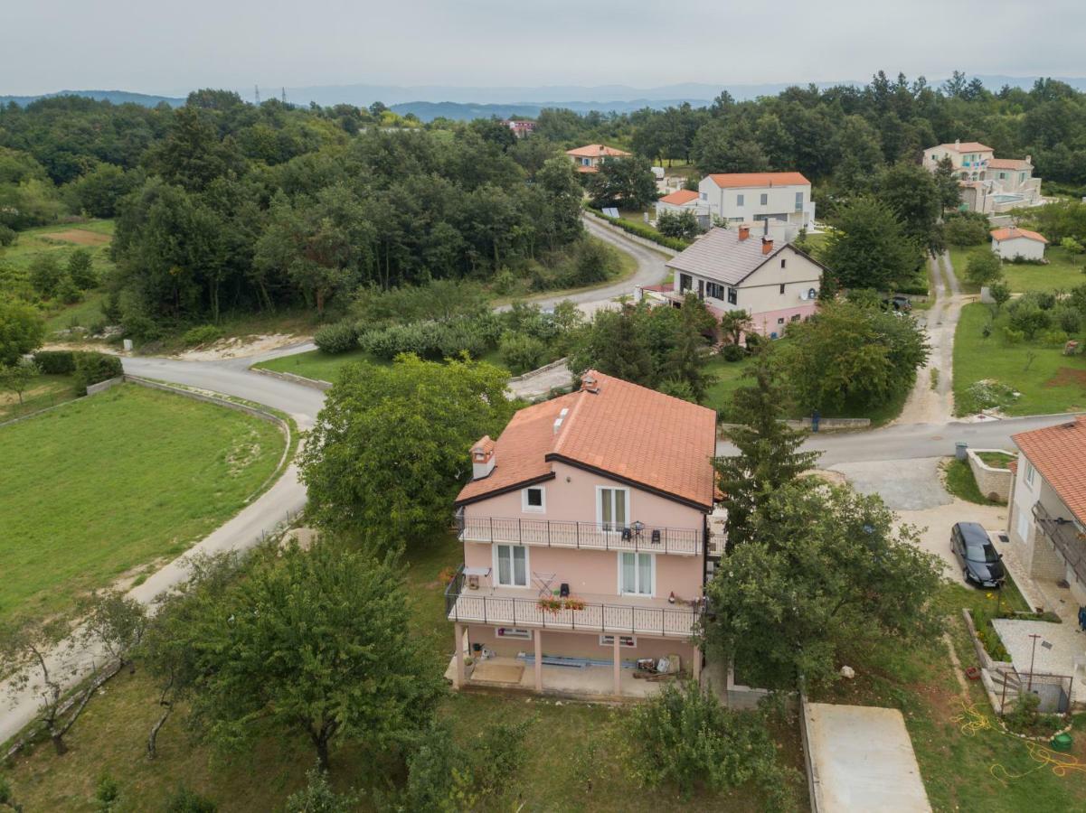 Middle Istra Apartment Pazin Exterior photo