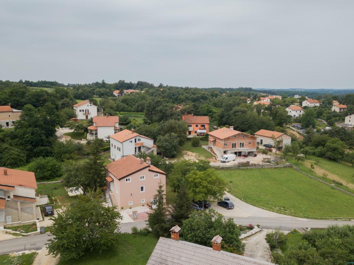 Middle Istra Apartment Pazin Exterior photo